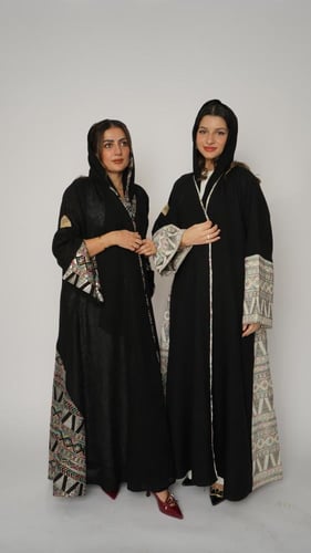 عبايه كتان مطرزة تطريز هندي