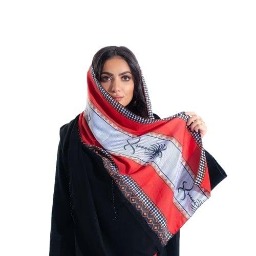 طرحة يوم التأسيس باللون الأحمر