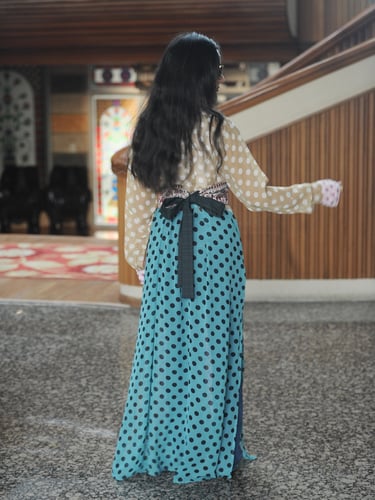 كارديجان من الشيفون بولكا دوتس