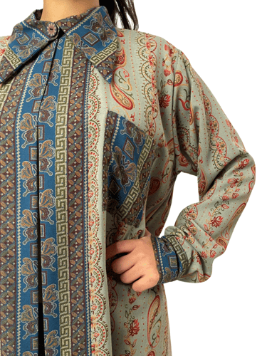 عباية بتصميم القميص