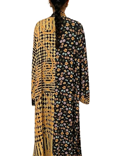 عباية لف من الكريب مع طرحة بنفسجي