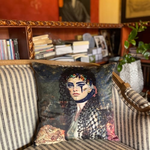 وسادة مخملية