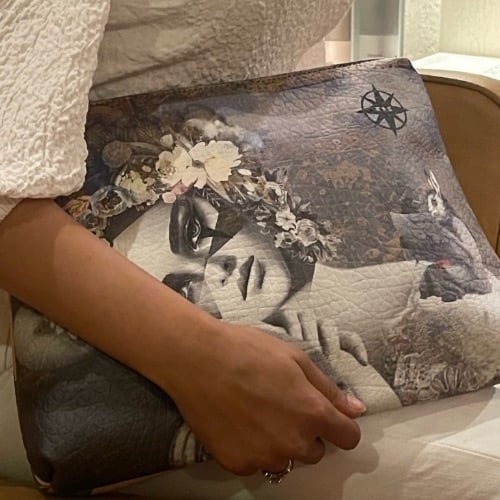 حقيبة جلد كلاتش