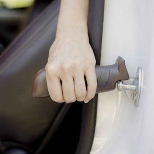 مقبض للسيارة