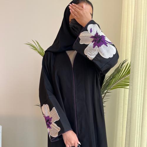 عبايه عميلة