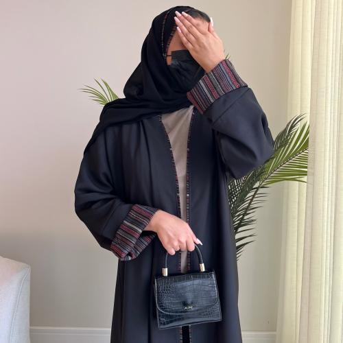 عبايه عمليه