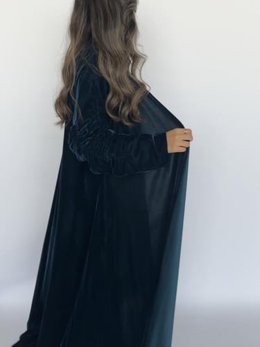 Velvet abaya