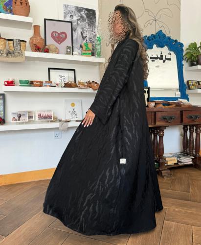 Black J/G abaya