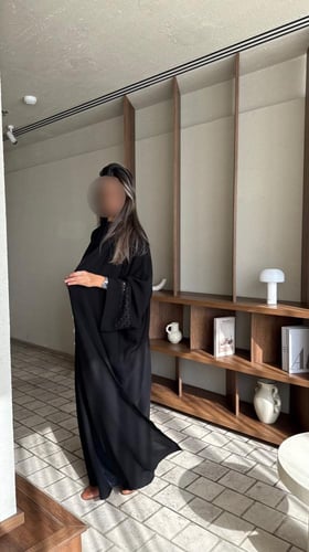 Black bisht abaya