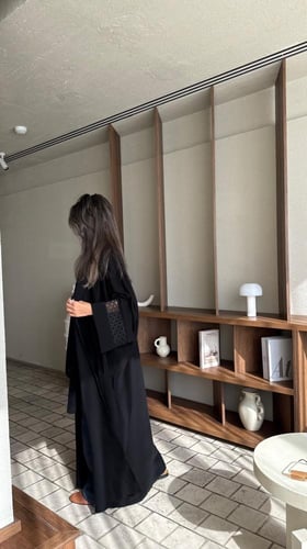 Black bisht abaya