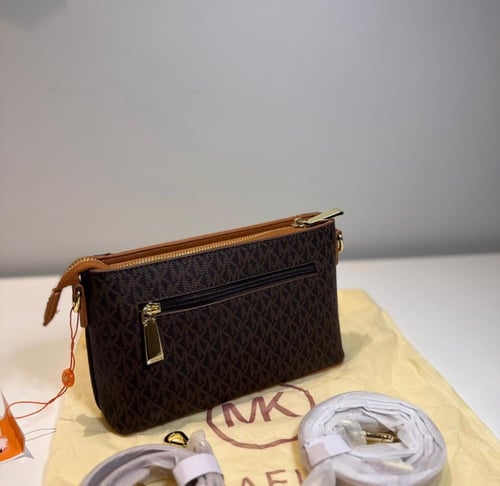 شنطة مايكل كورس اسود جملي