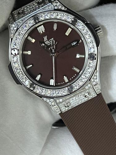 ساعة هوبلت النسائية