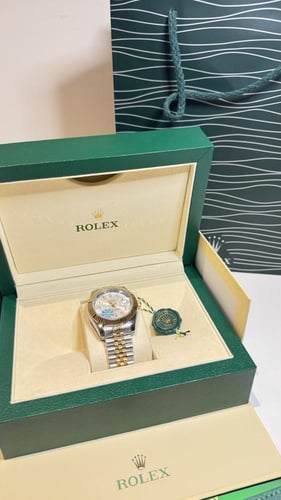 رولكس ارقام عربي اطار ذهبي