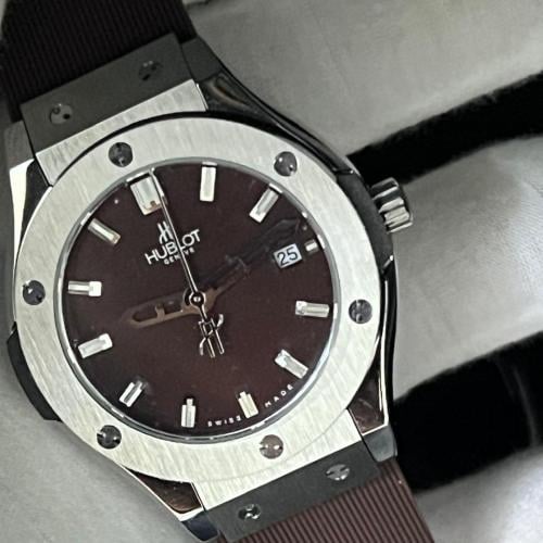 ساعة هوبلت النسائية