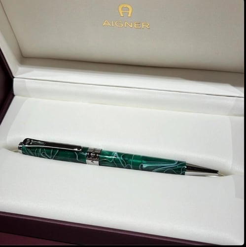 قلم اغنر ليانو رخامي اخضر