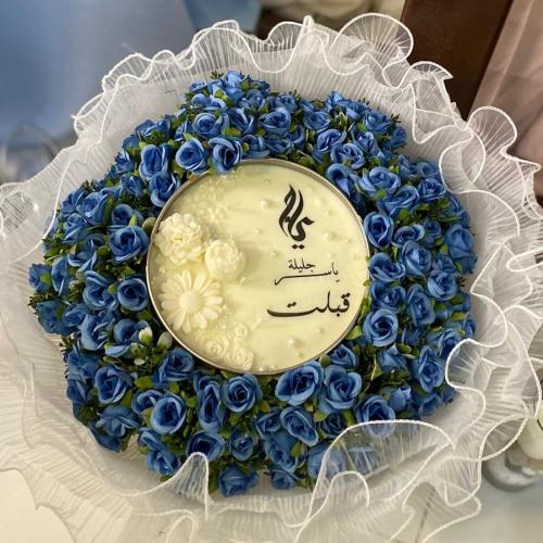 فضيه وسط مقاس ٢٠ سم بدون الورد الخارجي