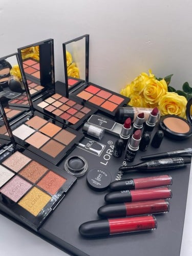 بوكس من لورا _متجر كيناز