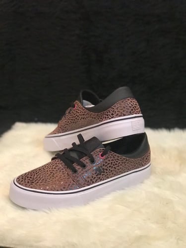 شوز ماركة Trase Se DC