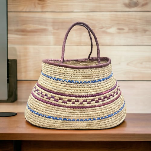 سلة متينه مصنوعه من الخوص