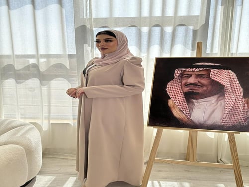 عبايه كريب مع شك هدب