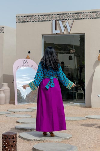 شالكي مع تطريز