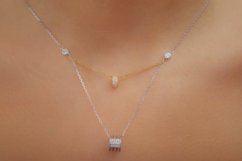 عقد حريمي فضة مزدوج باللون الفضي والذهبي