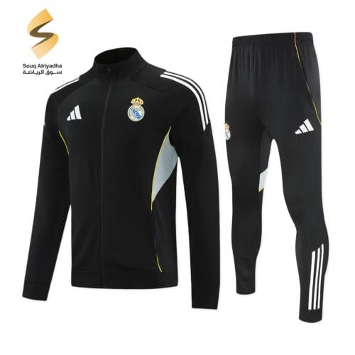 طقم تدريب نادي ريال مدريد