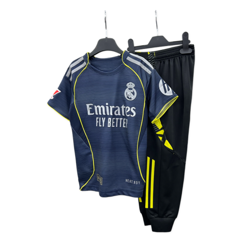 طقم نادي ريال مدريد مع البنطلون أطفال