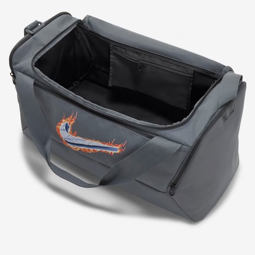 شنطة نايك دافل