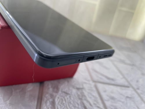 ون بلس ١٣ ، ٥١٢ جيجا ، ١٦ جيجا رام ؟ مستعمل اقل من...