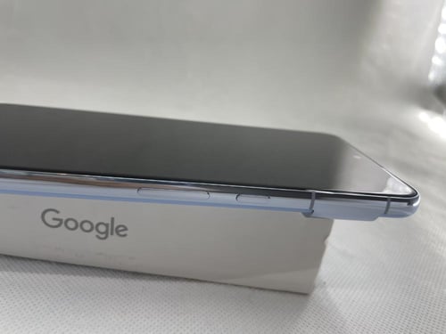 جوجل بكسل 8 برو ، 512 جيجا ، مستعمل اقل من ٢٤ ساعه...