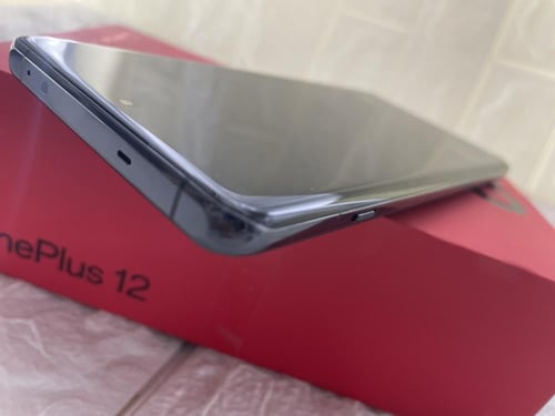 ون بلس ١٢ ، ٥١٢ جيجا ، ١٦ جيجا رام ، مستعمل ضمان ش...