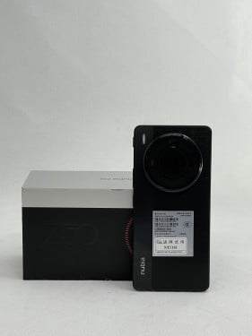 نوبيا Z50s برو ، 256 جيجا ، 12 جيجا ، النسخة العال...