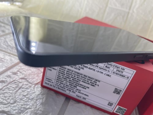 ون بلس 13s , ٢٥٦ جيجا ، ١٢ جيجا رام مستعمل اقل من...