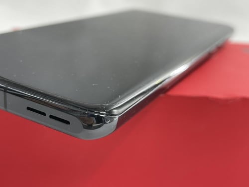 ون بلس 12 ، 512 جيجا ، 16 جيجا رام ، مستعمل اقل من...