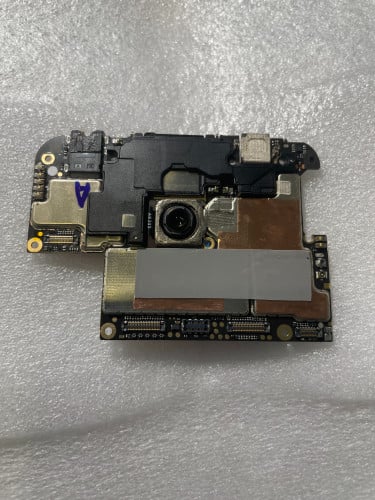 مذربورد كامل ريد ماجيك 3 (128 جيجا و 8 جيجا رام )...