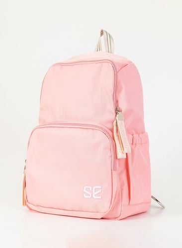 شنطة مدرسية بتصميم كلاسيكي