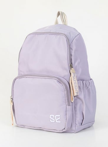 شنطة مدرسية بتصميم كلاسيكي