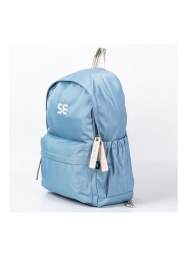 شنطة مدرسية بألوان زاهية متنوعة