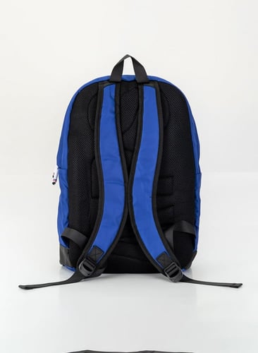 شنطة مدرسية بألوان أزرق وأسود