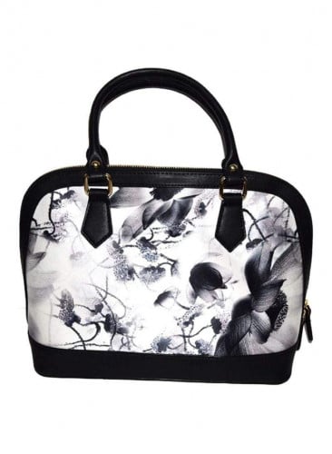 شنطة يد بتصميم كلاسيك أسود وأبيض للسيدات في السعود...
