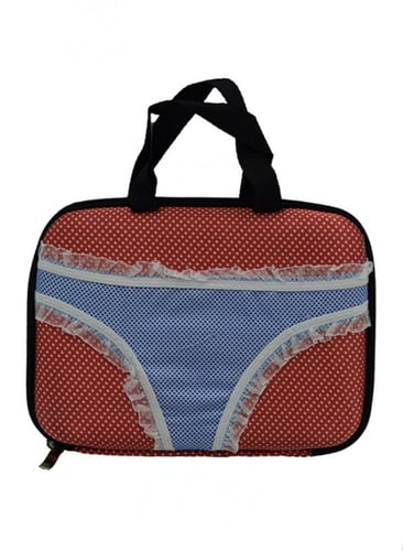 حقيبة الملابس الداخلية