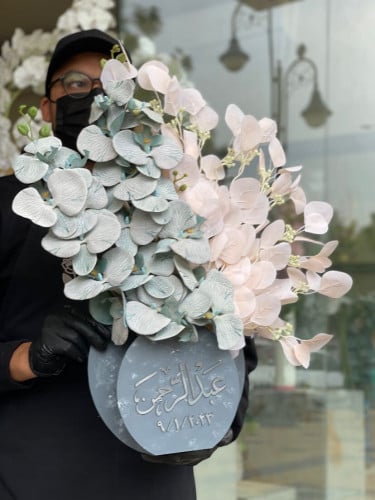 فازة ورد صناعي