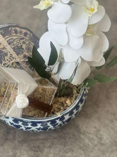 فازة البكج الأزرق مع بوكسين فارغة من دون العود