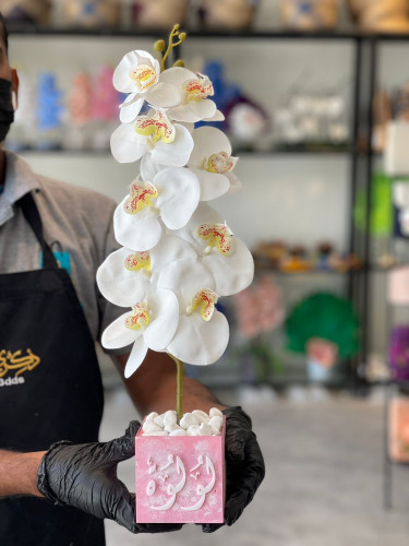 فازة ورد صناعي
