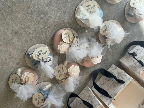 فواحة عطريه مع قاعدة الكوب ليوم المدير شامل كتابه...