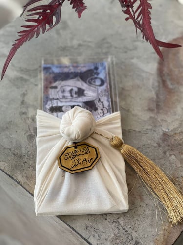 فازه ورد صناعي