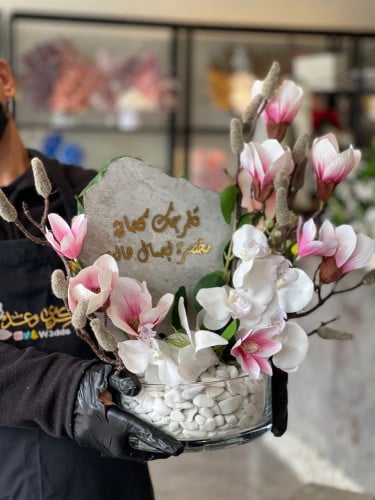 فازة زجاج بتنسيق سيراميك