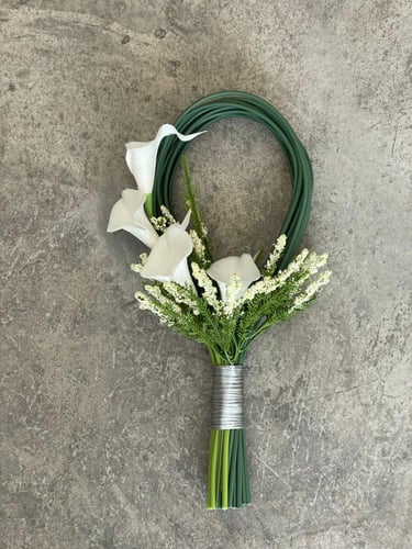 مسكة عروس انيقة