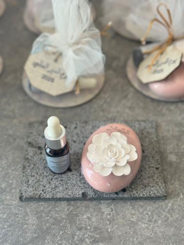 فواحة عطريه مع قاعدة الكوب ليوم المدير شامل كتابه...